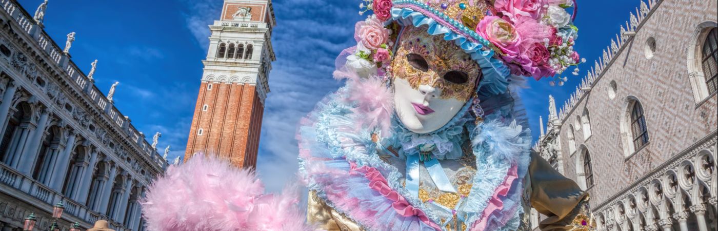 Carnaval de Venise sur la place Saint-Marc