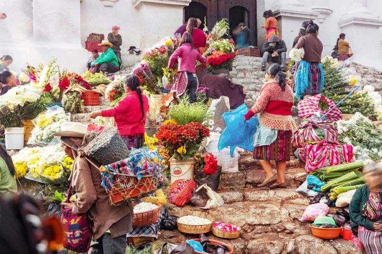 Marché aux fleurs de Chichicastenango